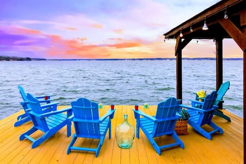 What Makes Lakefront Luxury Different