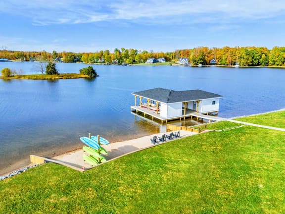 461 Rock Island (Private Pointe)